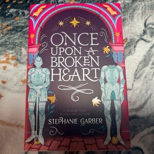 Fairyloot - Once Upon a Broken Heart Book special edition